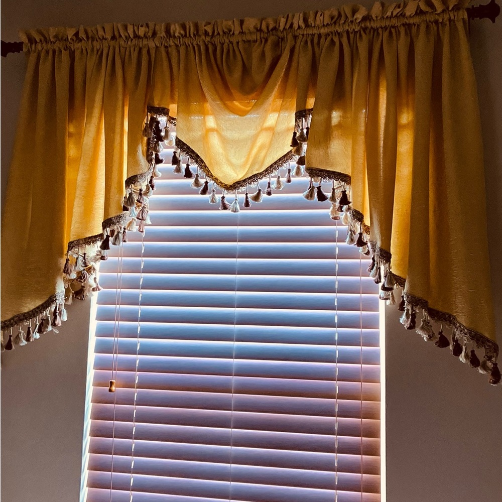 Costume made Valance very good condition
